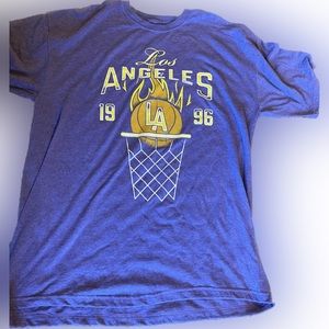 New XL 1996 LA Lakers shirt